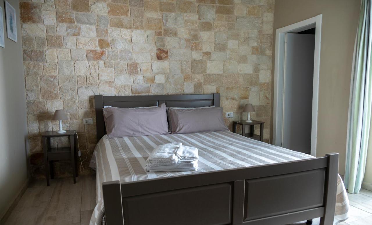 Torrelama Room & Breakfast Trani Extérieur photo